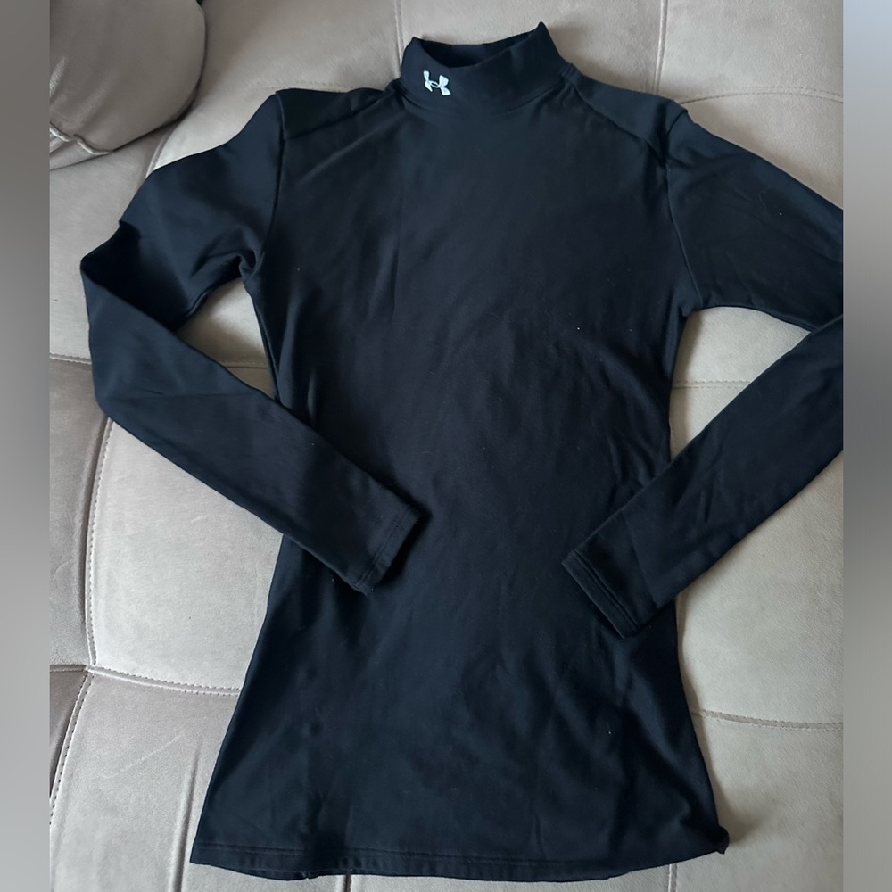 Under Amour Cold Gear Turtleneck size small